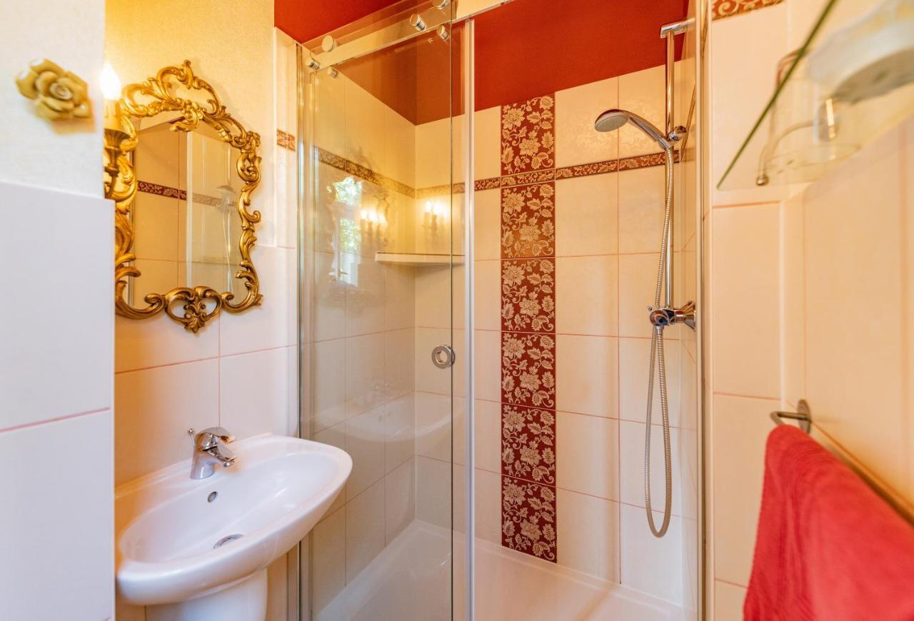 Hotel Villa Rossek 바드리벤쉬타인 외부 사진